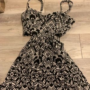 Black/White summer dress